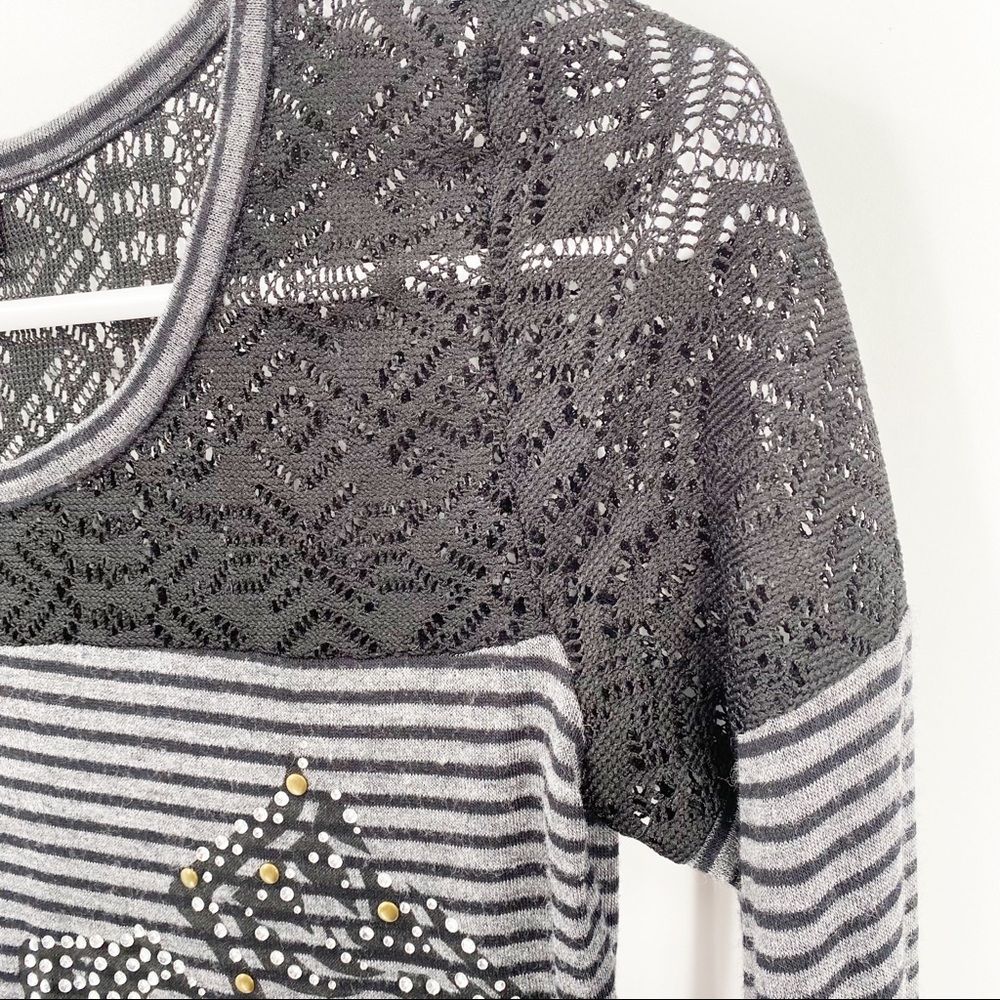 Daytrip Long Sleeve Eagle Embellished Top Black Lace Accent Shoulders XS - Picture 4 of 7